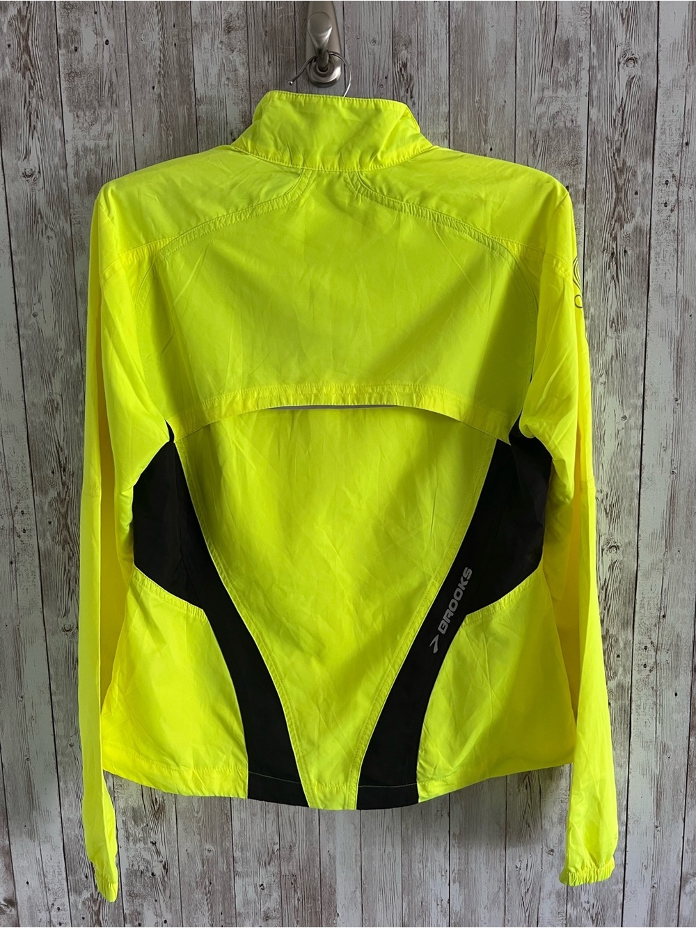 Brooks Shelter Technology Women’s Neon Yellow Runner’s Lightweight Jacket Small - Picture 2 of 5